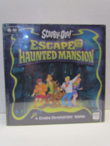 SCOOBY-DOO: ESCAPE FROM THE HAUNTED MANSION Board Game