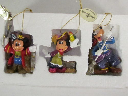The Ashton-Drake Gallaries Disney's A Pirate's Life Ornament Collection
